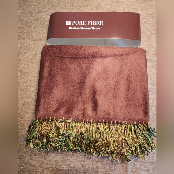 Super Soft Pure Fiber Bamboo Viscose throw blanket 70×50 - Picture 1 of 3